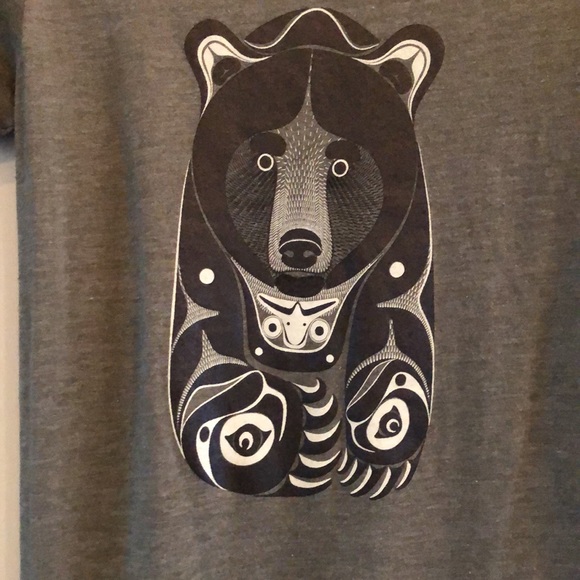 Indigenous Artist T-shirt - Picture 3 of 8